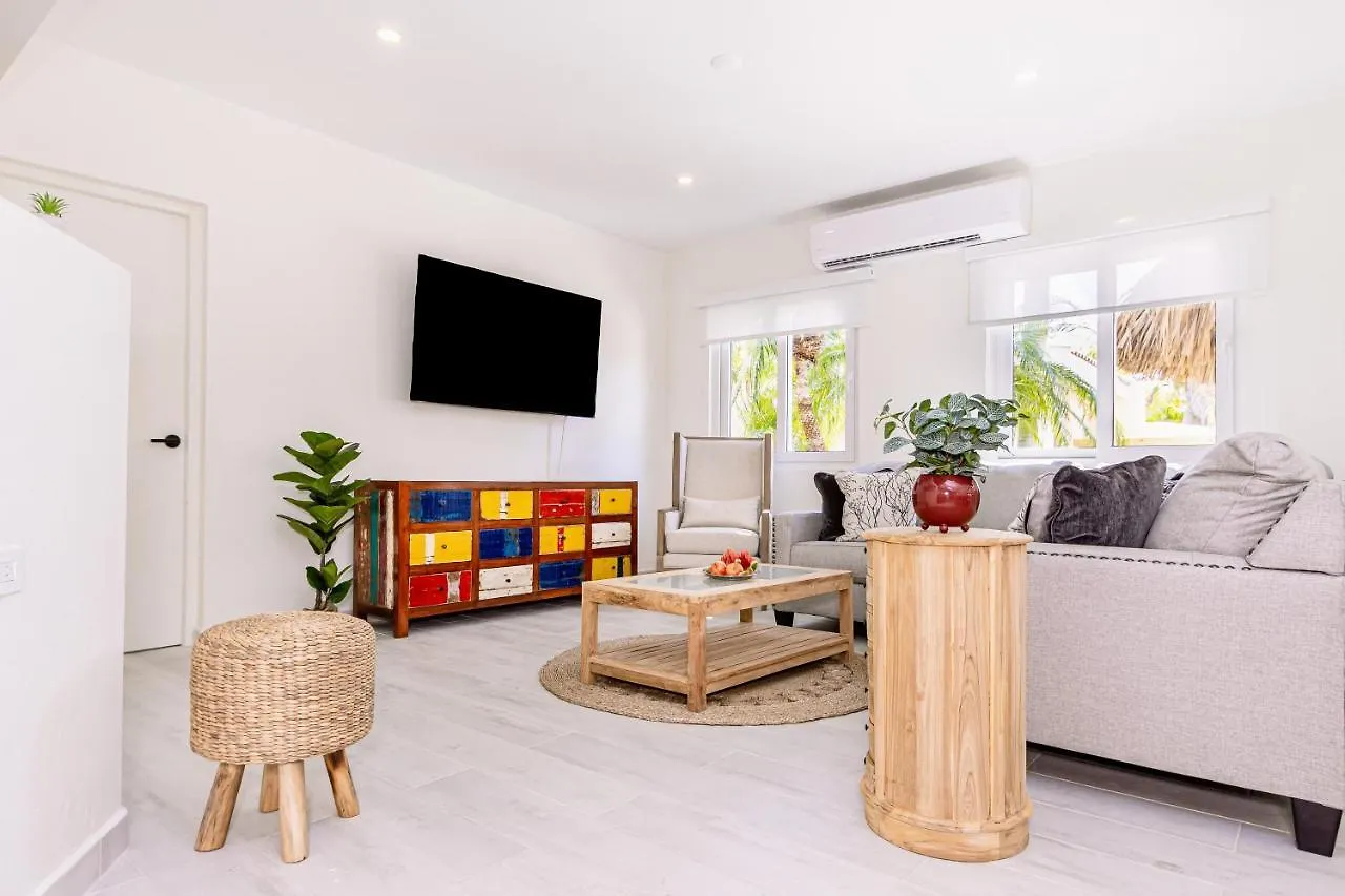 Ruby 15 Villa Palm Beach Holiday home