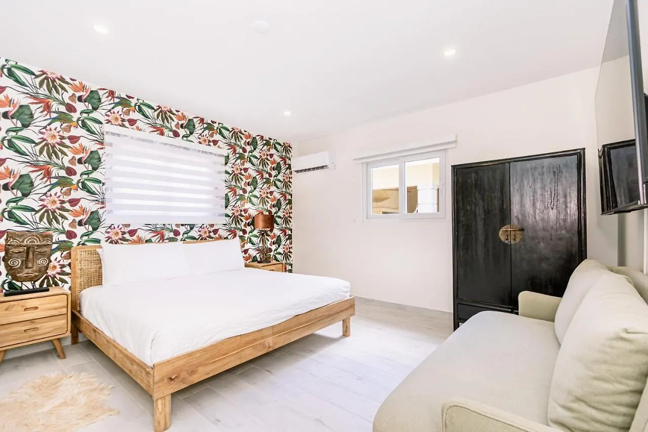 Ruby 15 Villa Palm Beach Holiday home