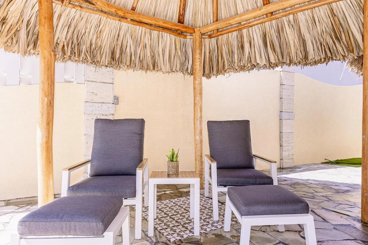 Ruby 15 Villa Palm Beach Holiday home