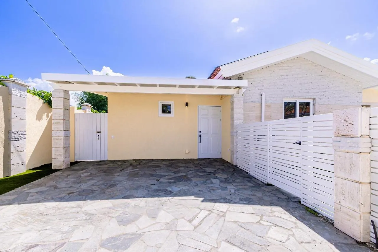 Ruby 15 Villa Palm Beach Aruba