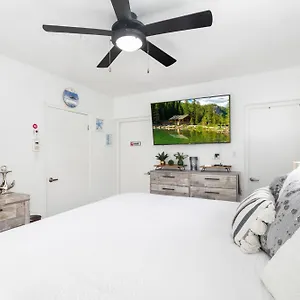 Opal 233 Palm Beach
